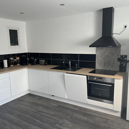 Le Cocon Du Port Apartment Тул Екстериор снимка